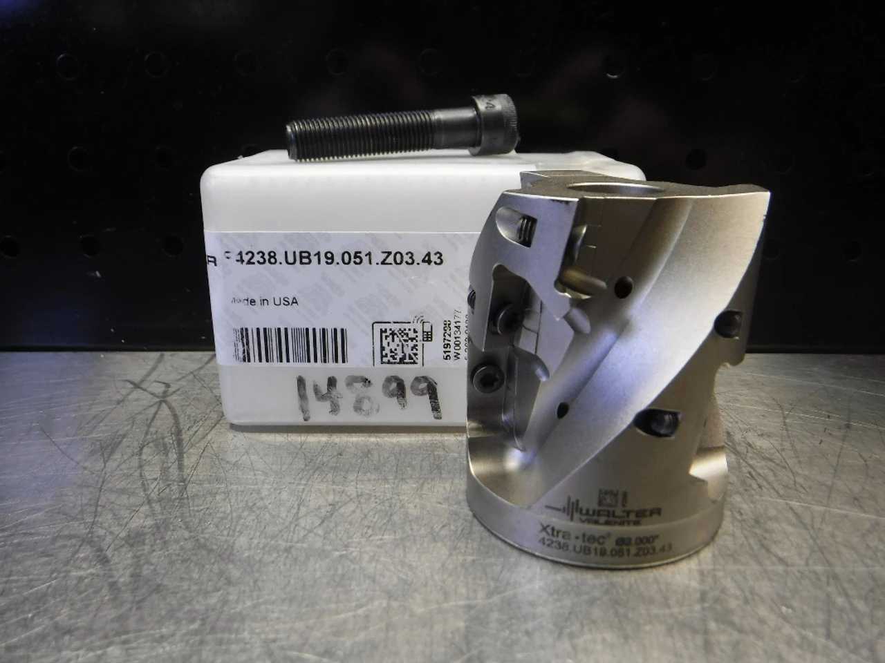 Walter/Valenite 2" Milling Cutter 3/4" Arbor F4238.UB19.051.Z03.43 (LOC573A)