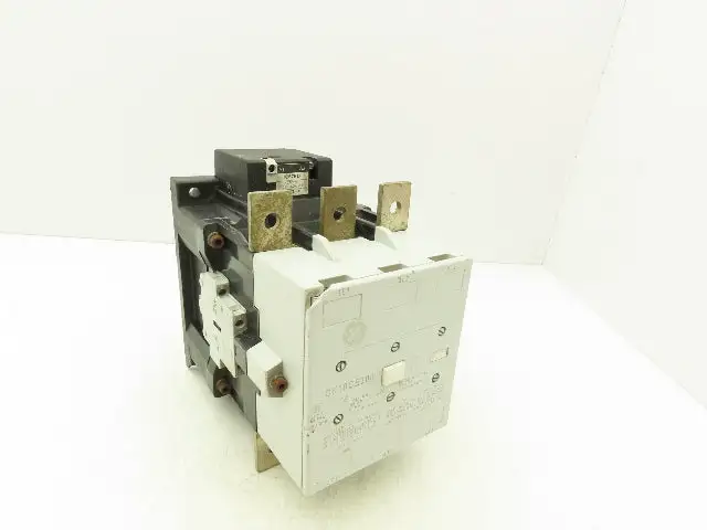 General Electric CK10CE300 Motor Starter Contactor 500A 400Hp 600V 3Ph 24V Coil