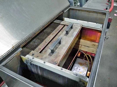 Strip Cleaning System, Bathy's