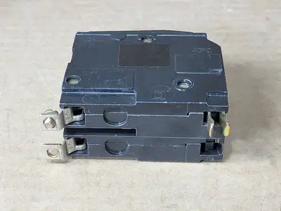 Used SQUARE D QOB220 Switchgears British Columbia CA | Lenmark #1438632