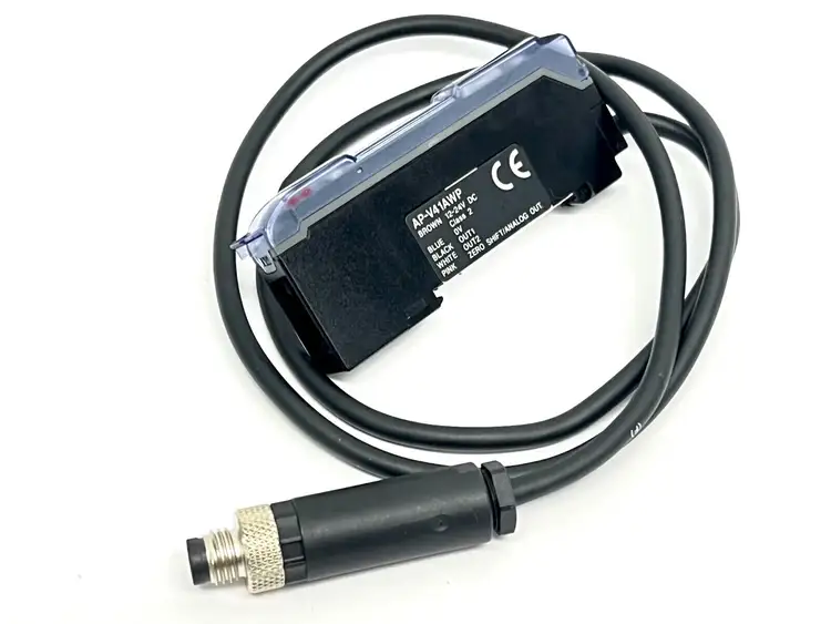 Used KEYENCE DIGITAL PRESSURE SENSOR AMPLIFIER MAIN UNIT Sensors | Maverick Industrial Sales #1111215