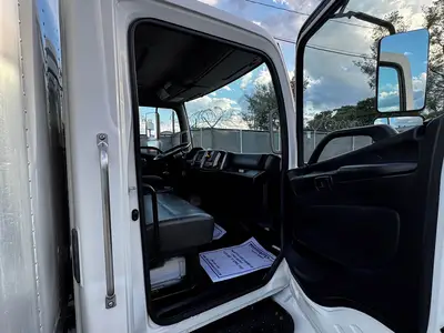 Used 2019 HINO 268 Box trucks Florida US | Truck and Van Outlet #1509125