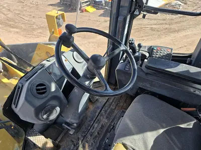 USED 2013 JOHN DEERE 544K