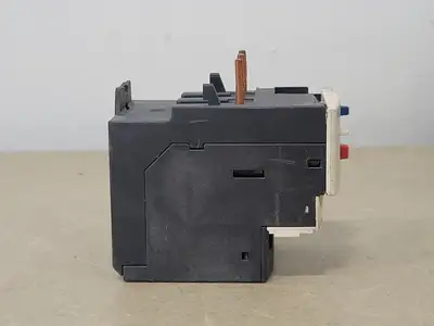 USED SCHNEIDER ELECTRIC LRD 08