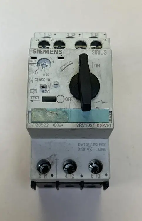 Used SIEMENS 3RV1021-0GA10 Starters | Surplus Asset Holdings #1204846