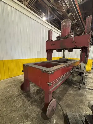 400 TON MILLHOFF ROLLING FRAME HYDRAULIC STRAIGHTENING PRESS: YOBRO #24002