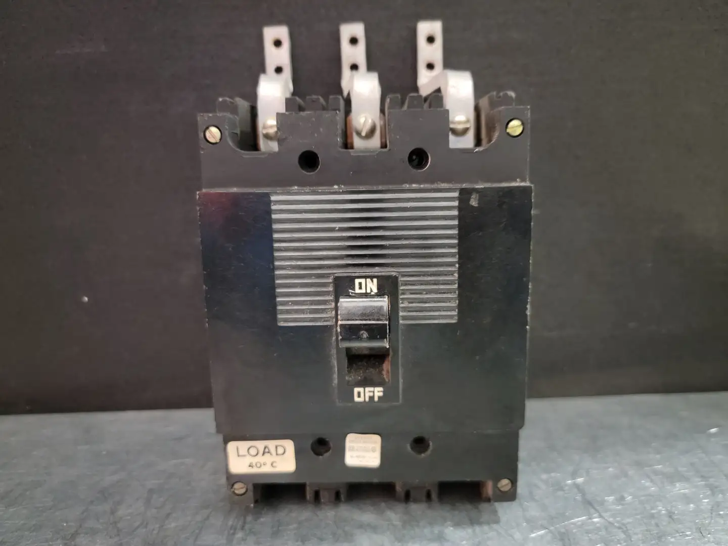 USED SQUARE D 999316