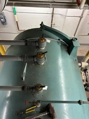 USED 2002 CLEAVER BROOKS CBI200-350-015