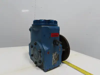 Sew KF76DT100L8/4 75.56:1 Ratio 11-22.5RPM 1.2/2.5 Gear Reducer