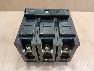 Used CUTLER-HAMMER BAB3090H Switchgears British Columbia CA | Lenmark #1438266
