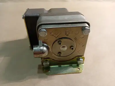 NEW BARKSDALE DPD2T-A80SS-L6