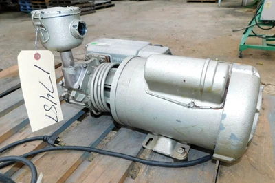 USED BUSCH VACUUM PUMP RL 0012-B001-1001