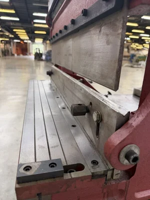 Used CENTRAL MACHINERY 30" SHEAR, PRESS BRAKE AND SLIP ROLL (ITEM 5907) Combo 3-in-1 Sheet Metal Machines Georgia US | The Equipment Hub #1323236