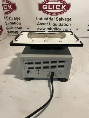 Thermo Scientific 4625 Titer Plate Shaker 40-1100RPM