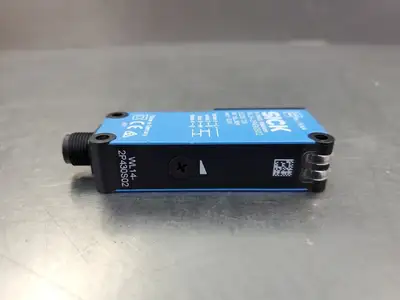 Sick WL142P430S02 Proximity Sensor, P/N:1028719, 1030VDC. 5C28/2