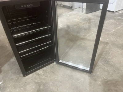 Used INTERTEK BEVERAGE COOLER Display Refrigerators Michigan US | Miedema Asset Management Group #1413781