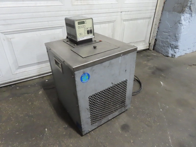 VWR Scientific PolyScience Circulating Heating/Cooling Water Bath, Model 1150A