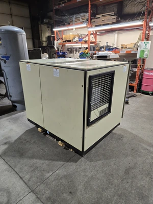 INGERSOLL RAND UP6-50PEI-115 Rotary Screw & Sliding Vane Air Compressors | The Right Machinery (1)
