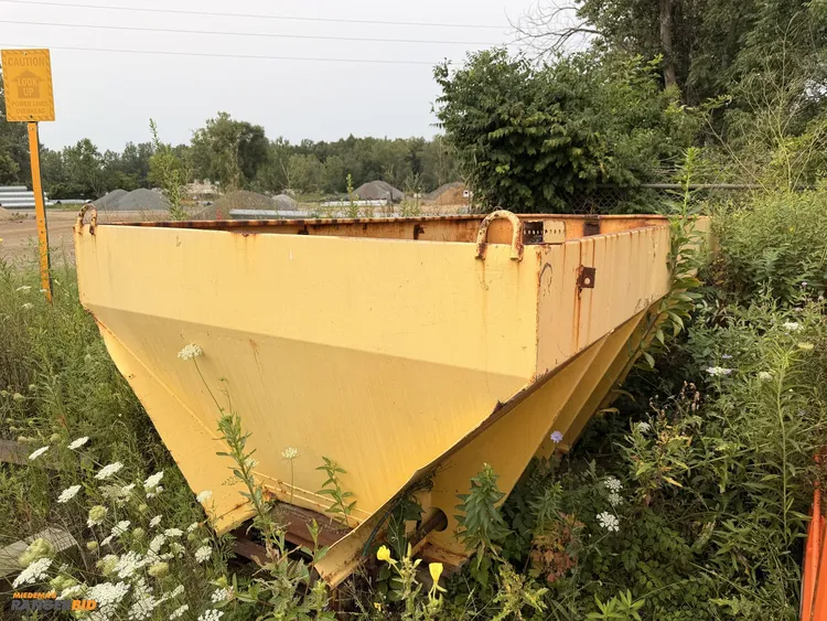 Used SALTER / SANDER V BOX 14' Dry Spreaders Michigan US | Miedema Asset Management Group #1357538