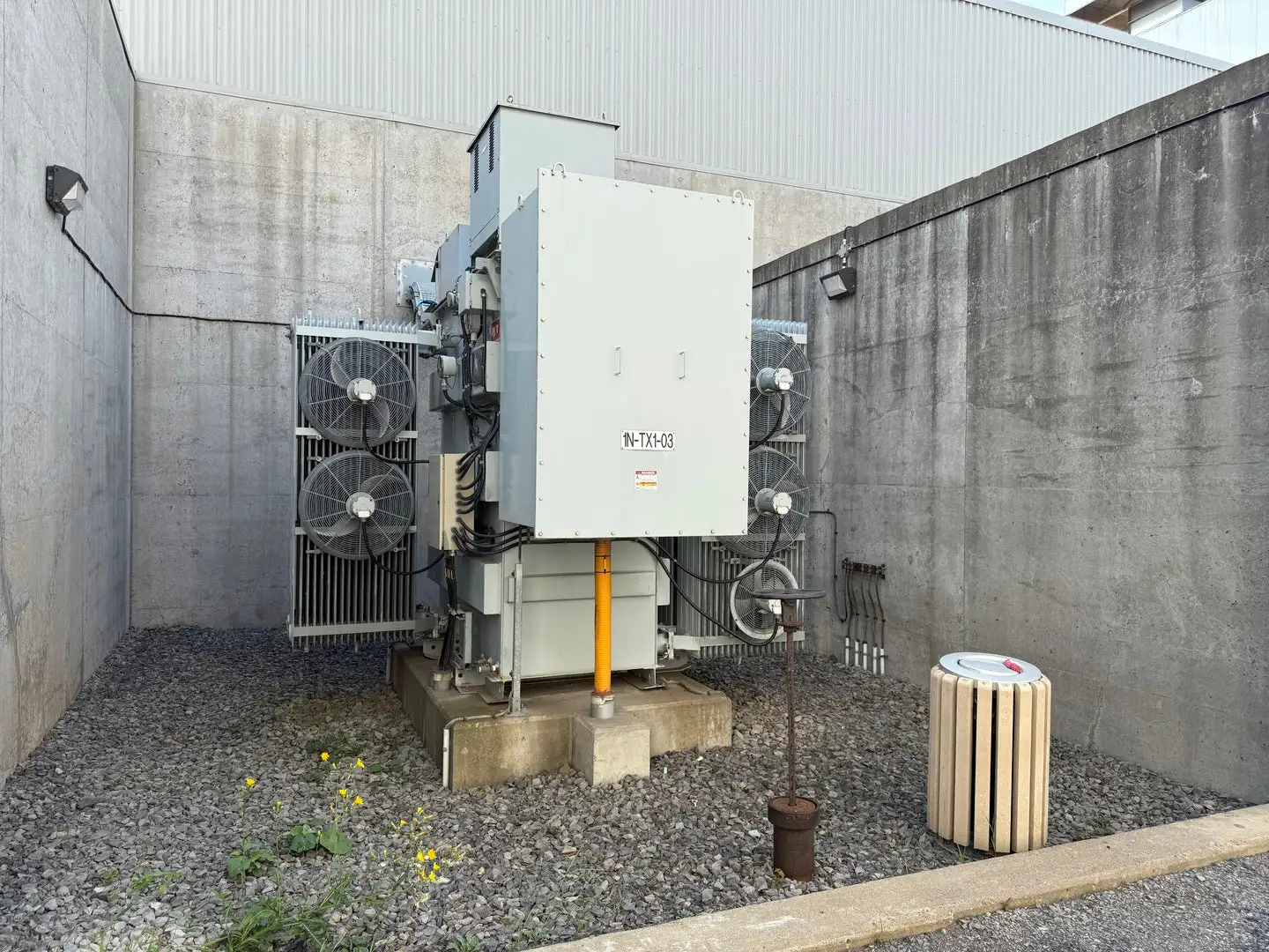 USED 2001 PIONEER TRANSFORMERS G2112B1411