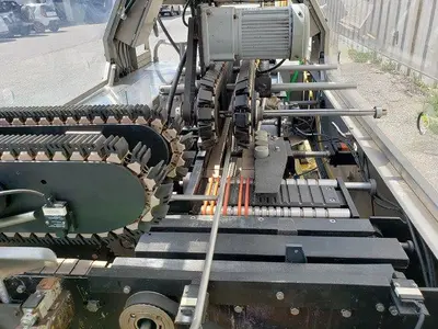 USED BRADMAN LAKE COMPACT R TRISEAL CARTON CLOSER