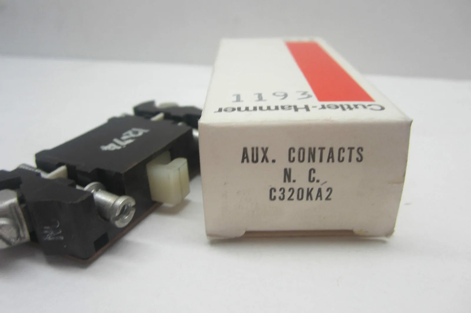 NEW CUTLER HAMMER C320KA2 AUXILIARY CONTACT
