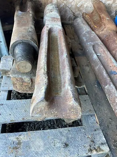Used AFTERMARKET 5-1/2” X 32-1/2” CABLE TOOL DRILLING CHISEL BIT Other Cutting Tools Pennsylvania US | East West Machinery & Drilling #1417263