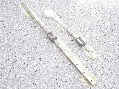 NEW IKO LWES20 C1R820/F S15692A01 LINEAR BEARINGS ON 18 AND 32 INCH RAILS