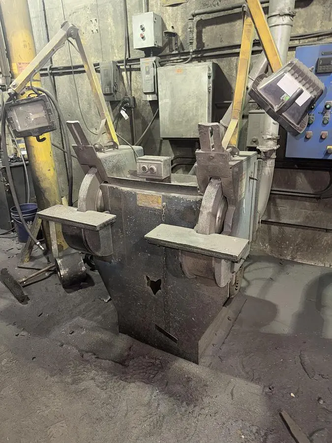 USED FOX DOUBLE END GRINDER