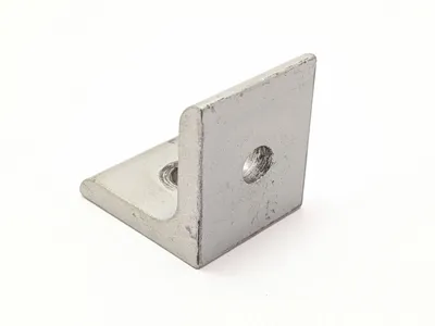 4302 | 80/20 Inc.  Inside Corner Bracket 15 Series - Used