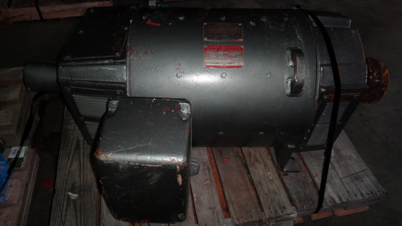 GE 60 hp, 850/2340 rpm, 500 volt DC motor