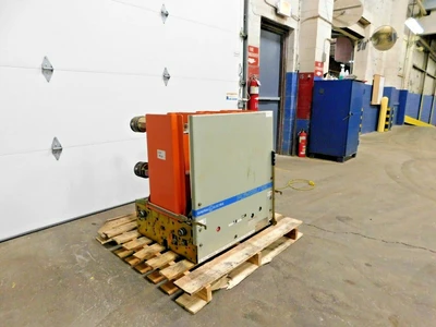 Used GE VB 4.16-350-3 Circuit Breakers Ohio US | Equipment Recovery Corp. #1330503