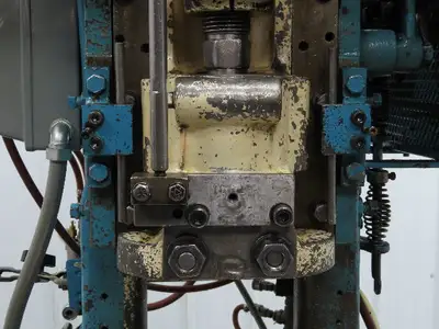 L&J No 2 Mechanical OBI Punch Press 18 Ton 2" Stroke 5-1/2" Throat 1Hp Varidrive