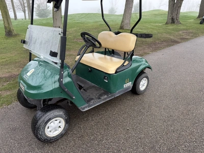 (1) 2017 E-Z-Go golf cart with a Kawasaki gas engine, model 625111G01, does not include Club canopy,...