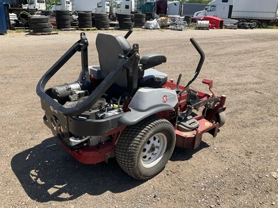 USED 2014 EXMARK LAZER Z