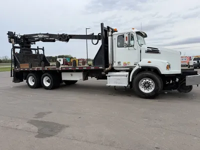 Used 2015 WESTERN STAR 4700SB HI-RAIL SERCO 8500 Flatbed Trucks Minnesota US | Carco Truck & Equipment #1514045