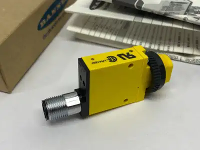 New | in-Stock BANNER ENGINEERING MINI-BEAM EMITTER RANGE: 30 M 4-PIN M12 INTEGRAL QD 26952 Pins | Maverick Industrial Sales #1102370