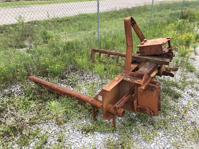 USED BALE BOSS 304