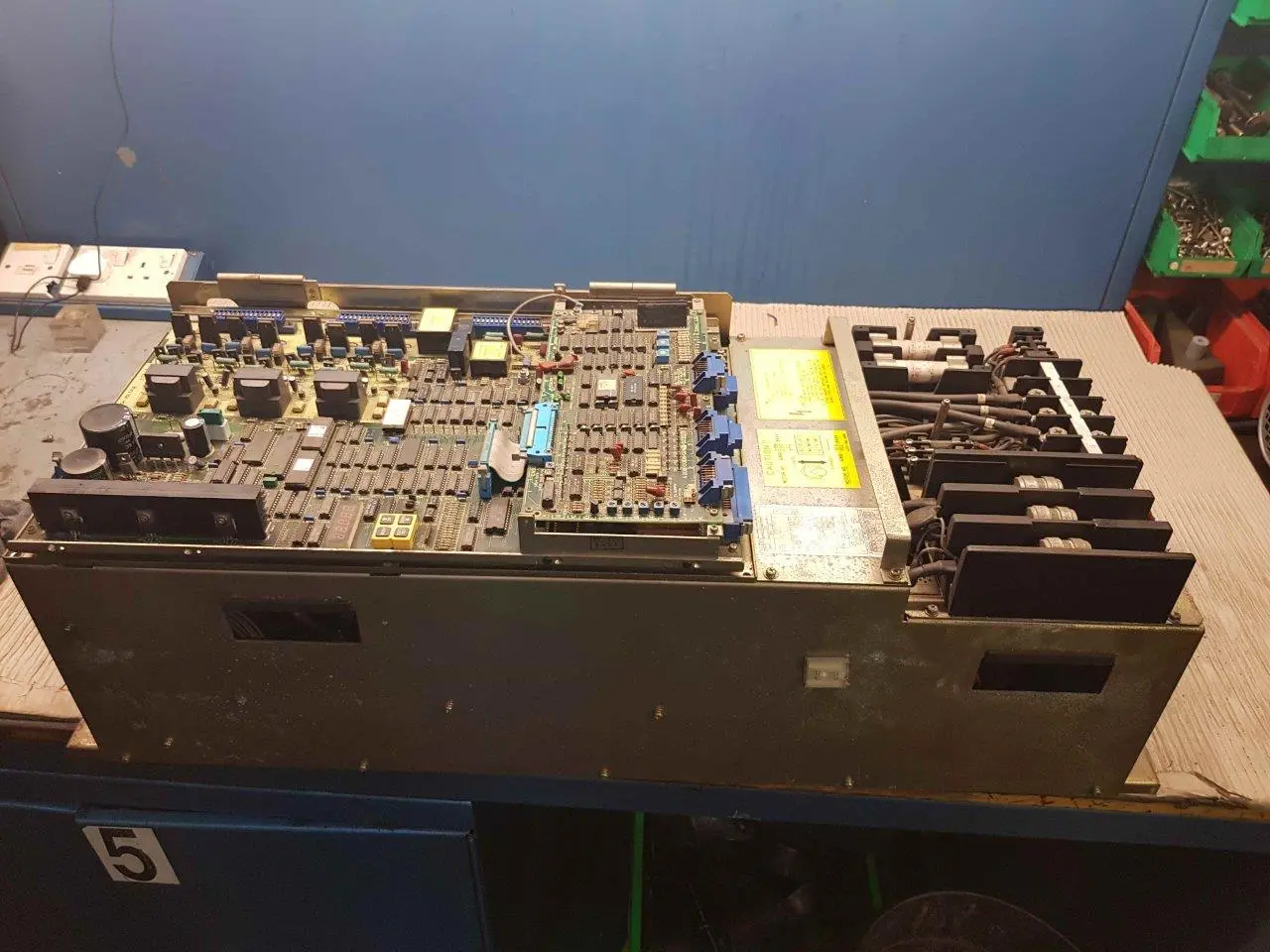 (REF 297) FANUC AC SPINDLE SERVO UNIT A06B-6055-H118