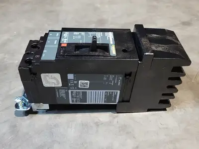 NEW SQUARE D HDA261001