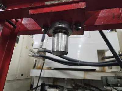 Manual Hydraulic Press (Cylinder Needs Rebuild)