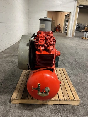 Used _UNKNOWN_ _UNKNOWN_ Tank Mounted Air Compressors Ohio US | Federal Equipment Company #1553375