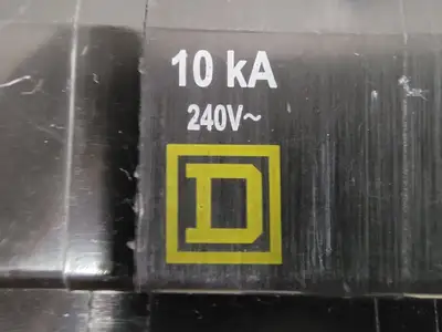 USED SQUARE D QOB325