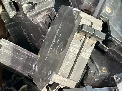 Used ABB, GENERAL ELECTRIC _UNKNOWN_ Circuit Breakers Ohio US | HGR 24 #1291840