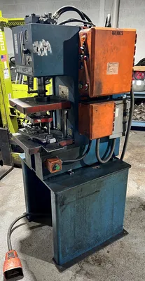 USED 1995 NEFF NEFF D15-5M PRESS
