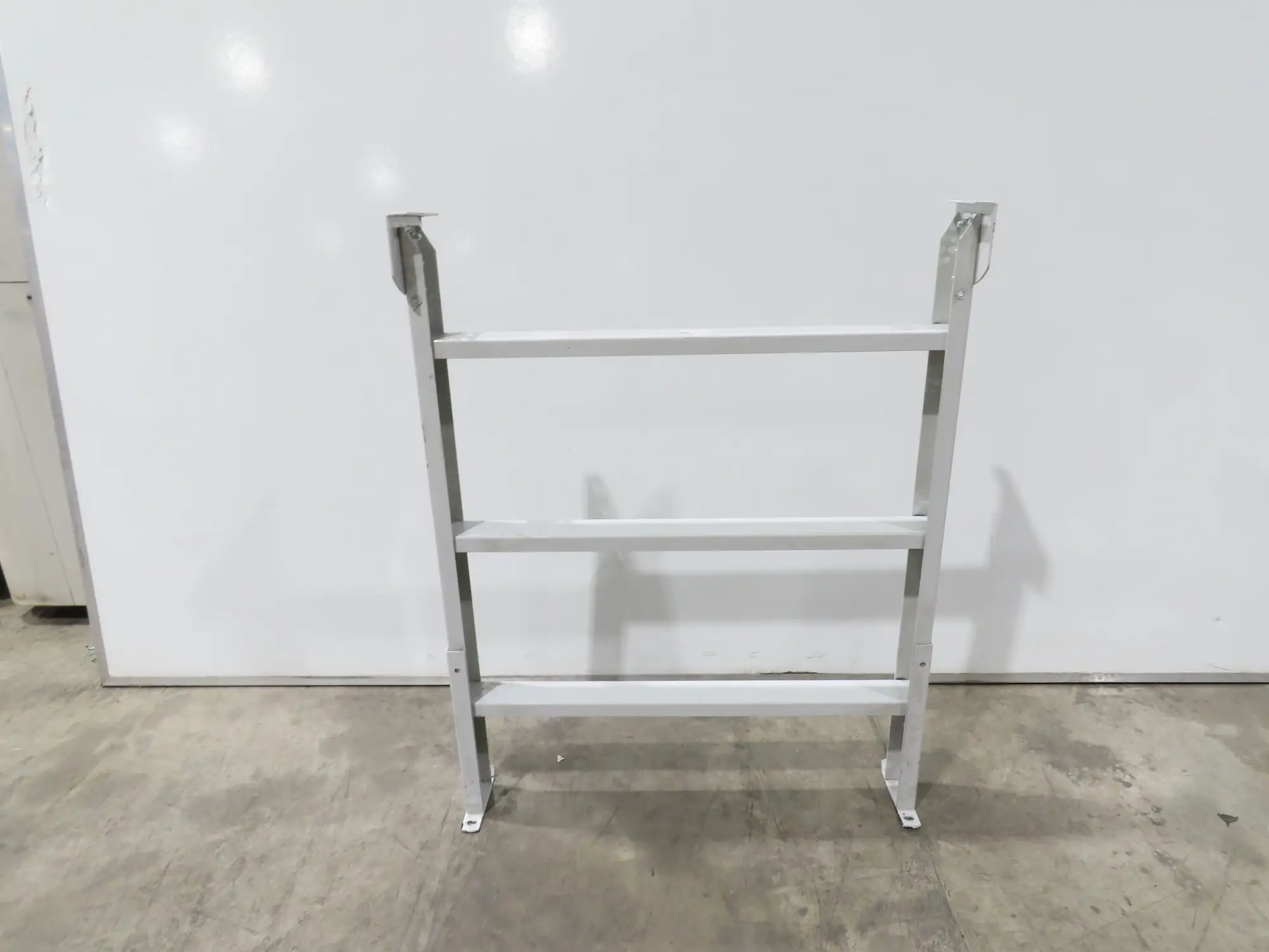 Hytrol HPS-10 43"W Conveyor Leg Stationary Floor Support 55-5/8" - 67-5/8" WHITE