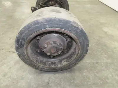 Hyster E60Z Forklift Dual-Wheel Drive Axle Assembly 6-Lug