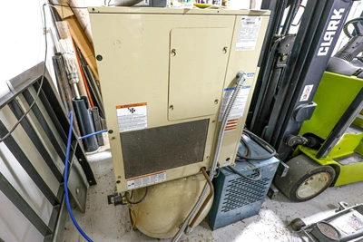 INGERSOLL RAND UP6-5TAS-125 W/DR Rotary Screw & Sliding Vane Air Compressors | Elevation Machine (3)