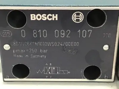 USED BOSCH 0 810 092 107