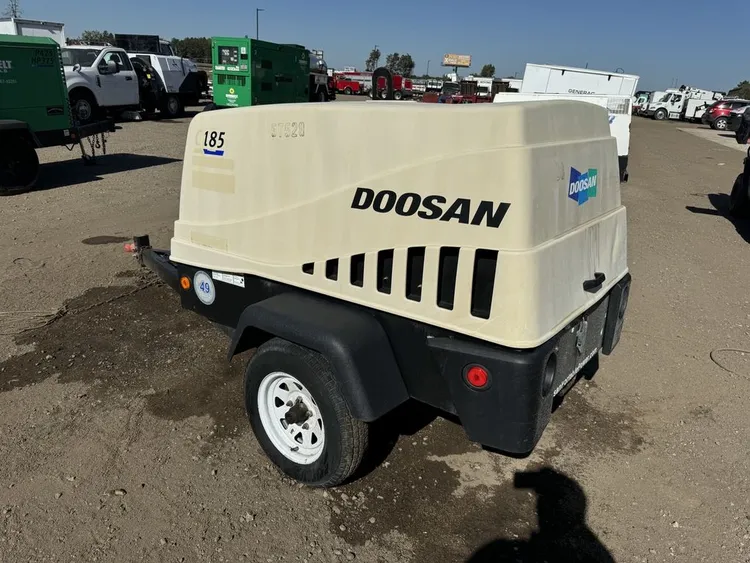 Used 2018 DOOSAN C185 AIR COMPRESSOR Air Compressors, Portable Minnesota US | Carco Truck & Equipment #1514182